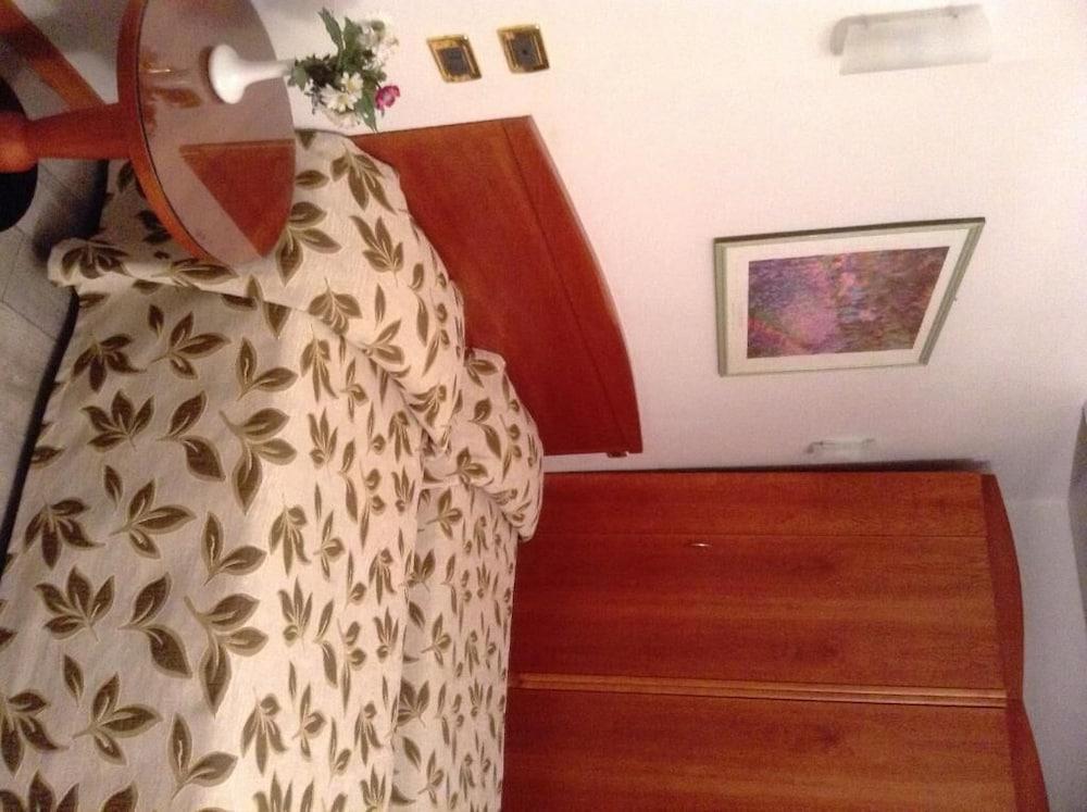 假日-Alla Finestrella 3*