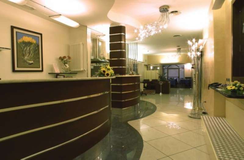 假日-Alla Finestrella Hotel 3*