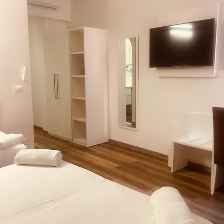 Hotel Holiday- Alla Finestrella Bologne Extérieur photo