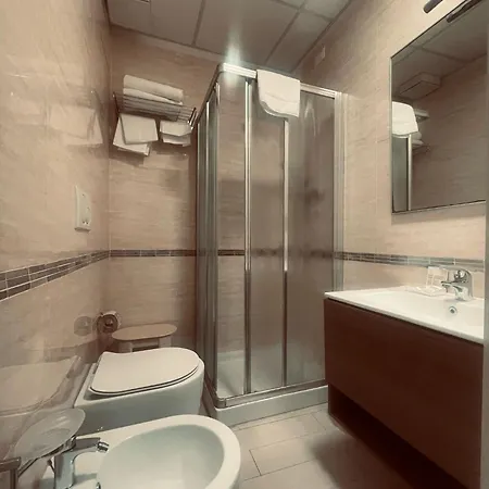 Hotel Holiday- Alla Finestrella Bologne Extérieur photo