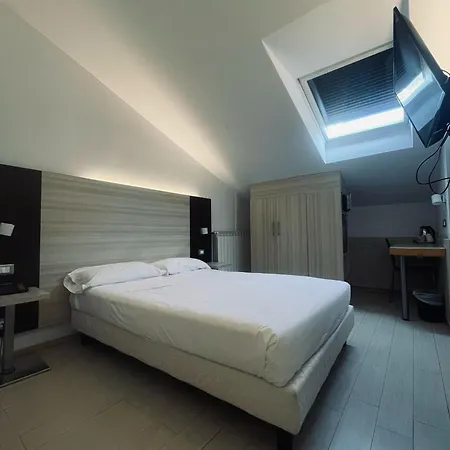Hotel Holiday- Alla Finestrella Bologne Extérieur photo