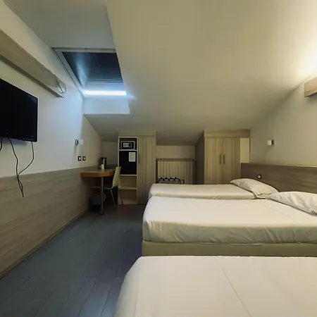Hotel Holiday- Alla Finestrella Bologne Extérieur photo