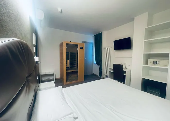 Hotel Holiday- Alla Finestrella